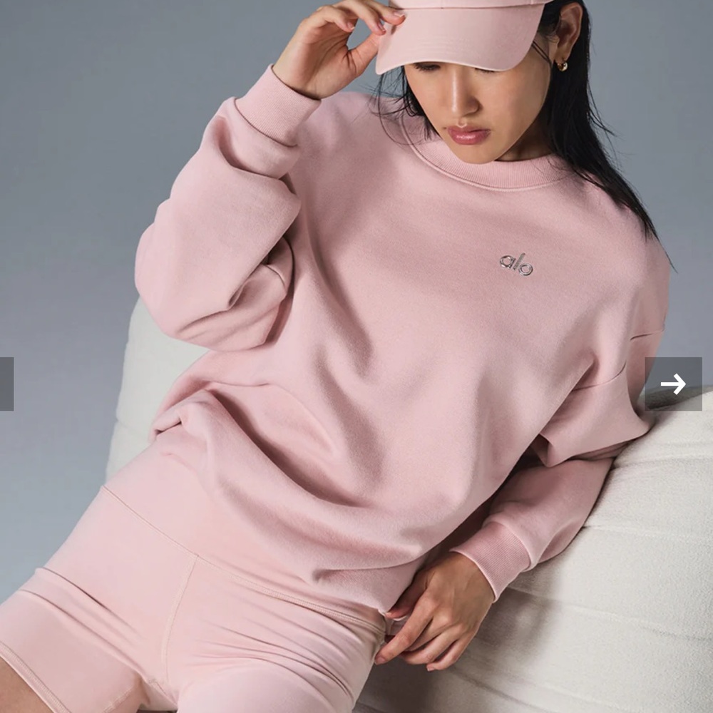 Alo crewneck pink pullover